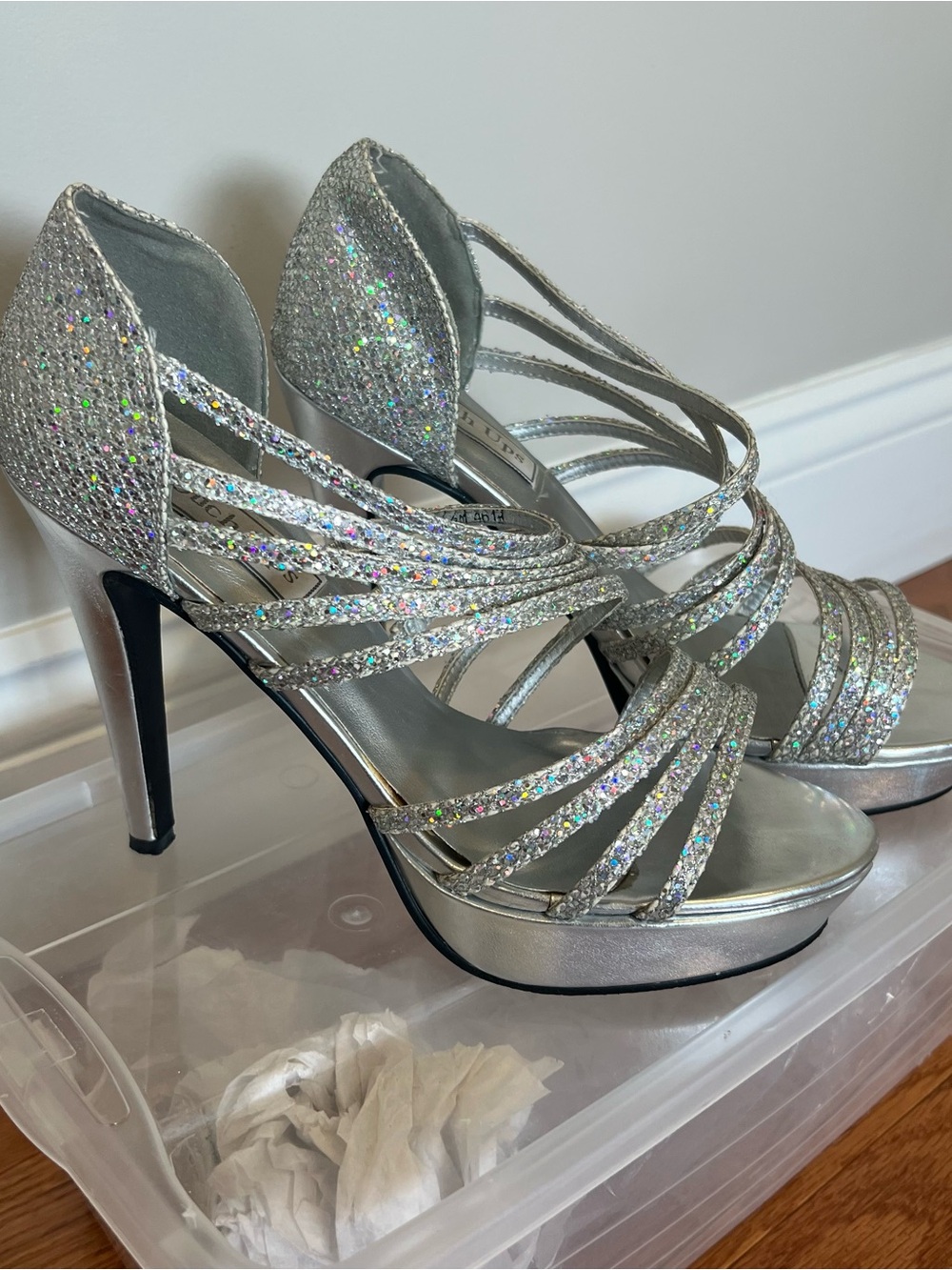Touch Ups Women's Carey Sandals Iridescent Detail High Heels - size 7.5